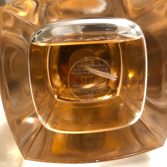 Vera Wang Signature Eau de Parfum - Picture 4 of 6